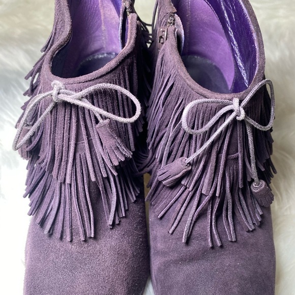 MANOLO BLAHNIK Plum Suede Fringe Peep Toe Bootie, Size 7 - Picture 2 of 10